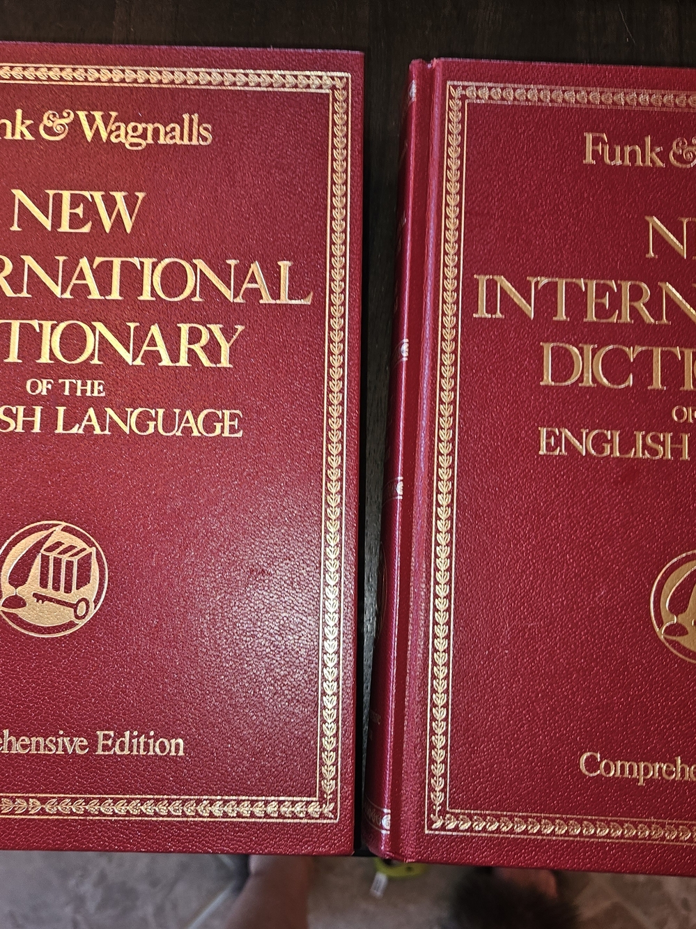 Vintage Funk & Wagnalls New International Dictionaries 2-Volume Set A-Z Like New